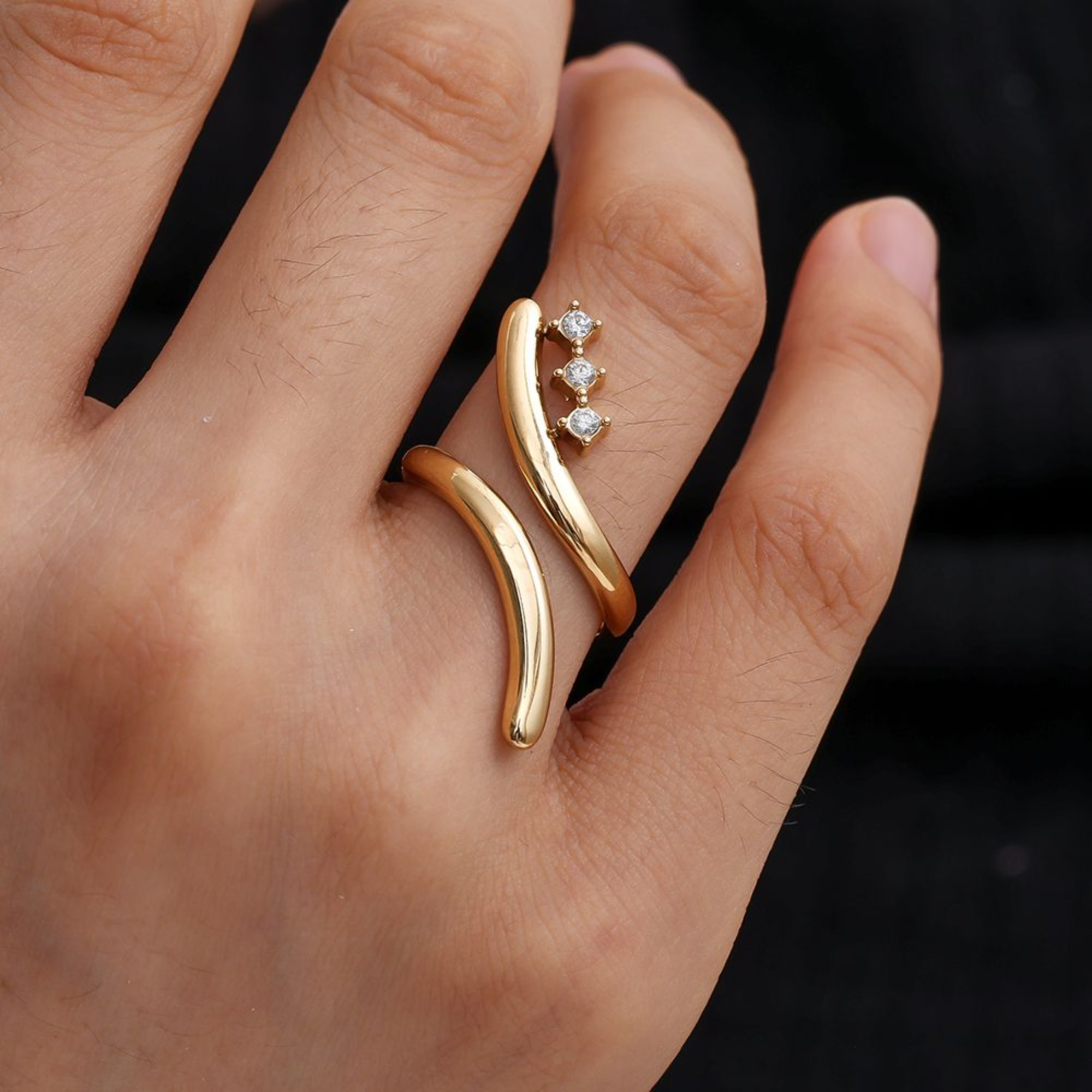 Modernaus Stiliaus Žiedas