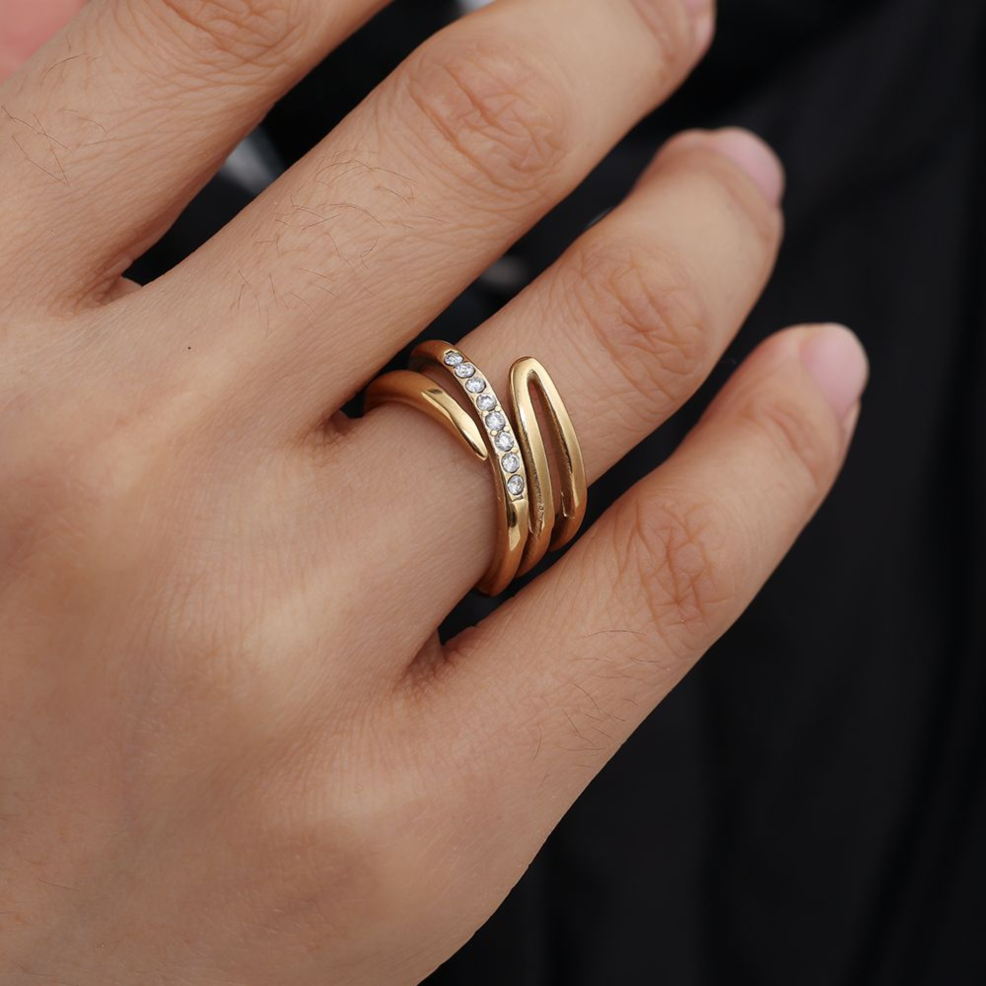 Modernaus Stiliaus Žiedas