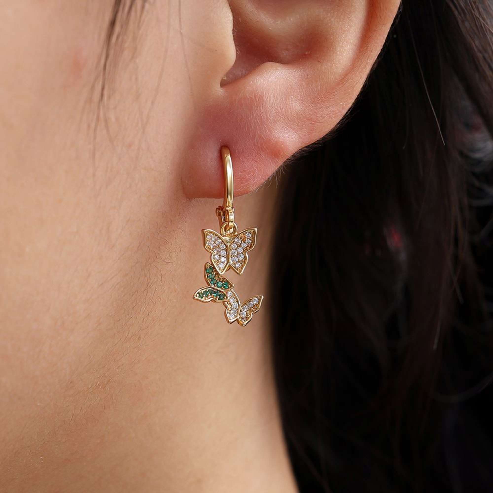 28 mm trijų deimantų drugelio formos paauksuoti auskarai